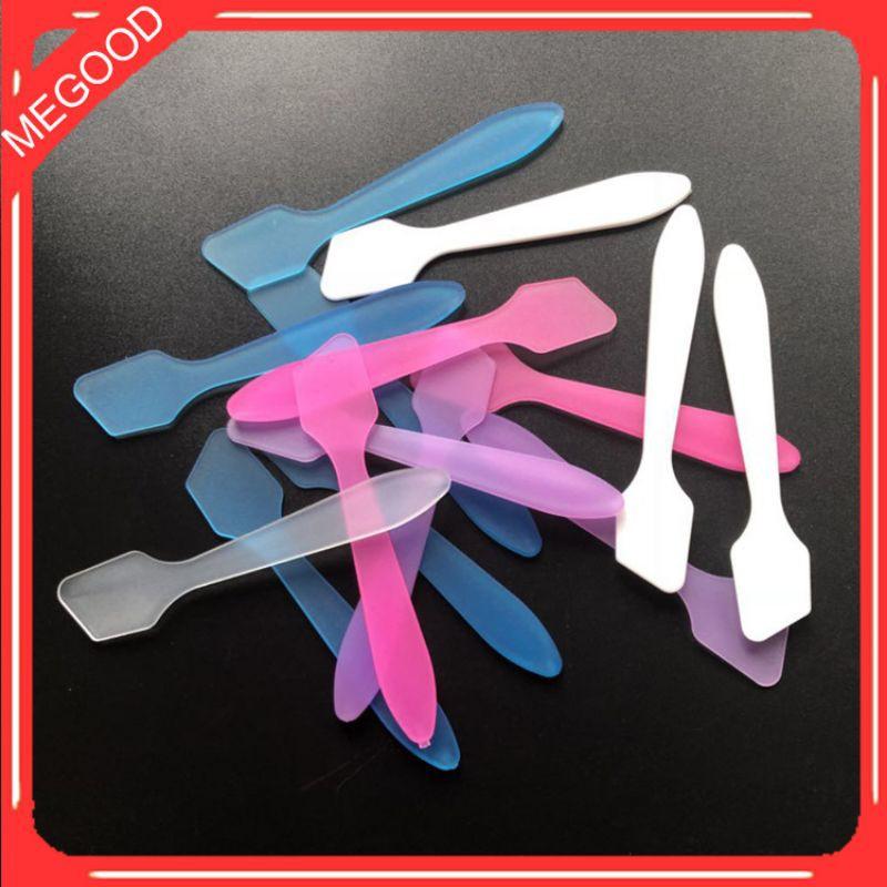 100 muỗng múc kem body (lộn xộn đủ màu)