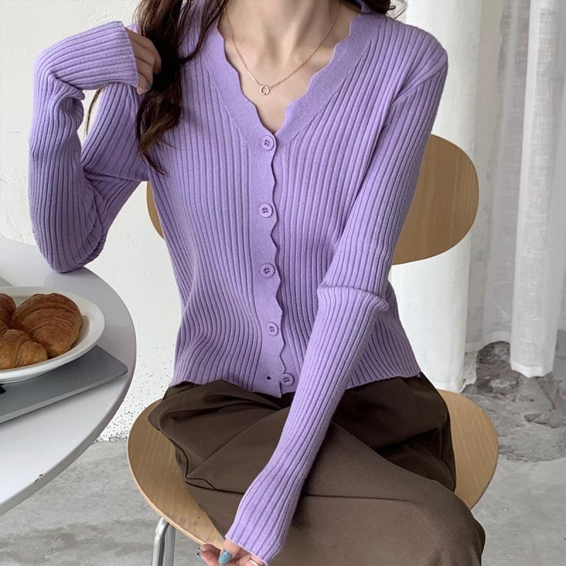 MS873 Áo len nữ viền sóng đóng cúc cổ tim tiểu thư