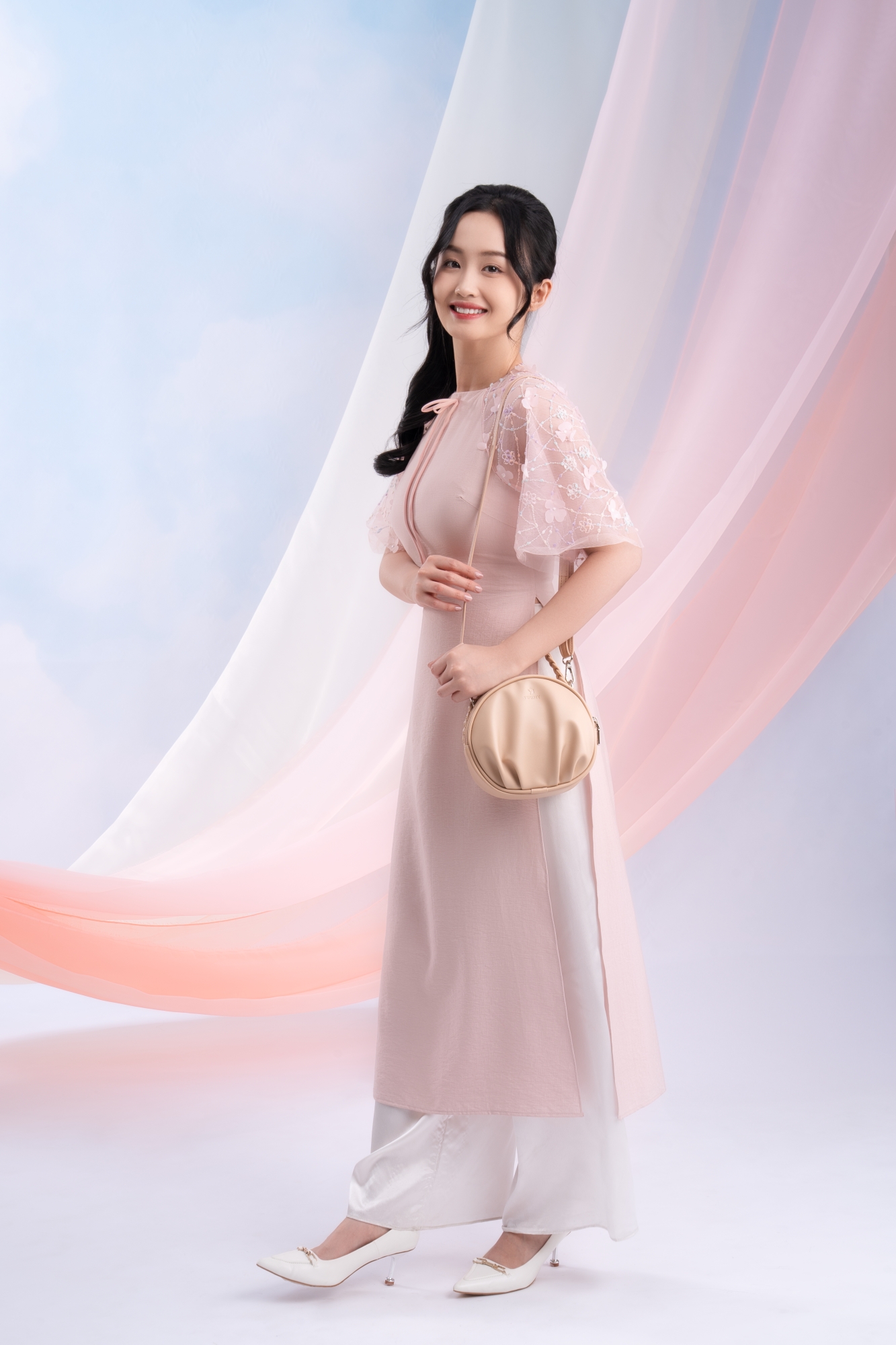 Túi Yuumy ( Thời trang nữ thiết kế nhún dáng tròn size 19 - Túi đeo chéo da Seasand YN264 )