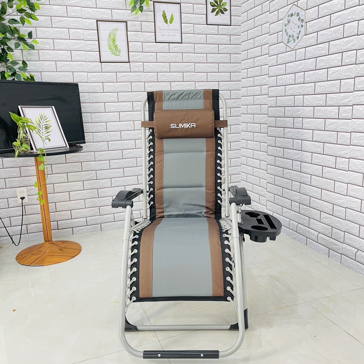 Ghế xếp thư giãn SUMIKA 139 - khóa bằng kim loại, vải lưới Textilene thoáng khí kèm nệm, tải trọng 300kg