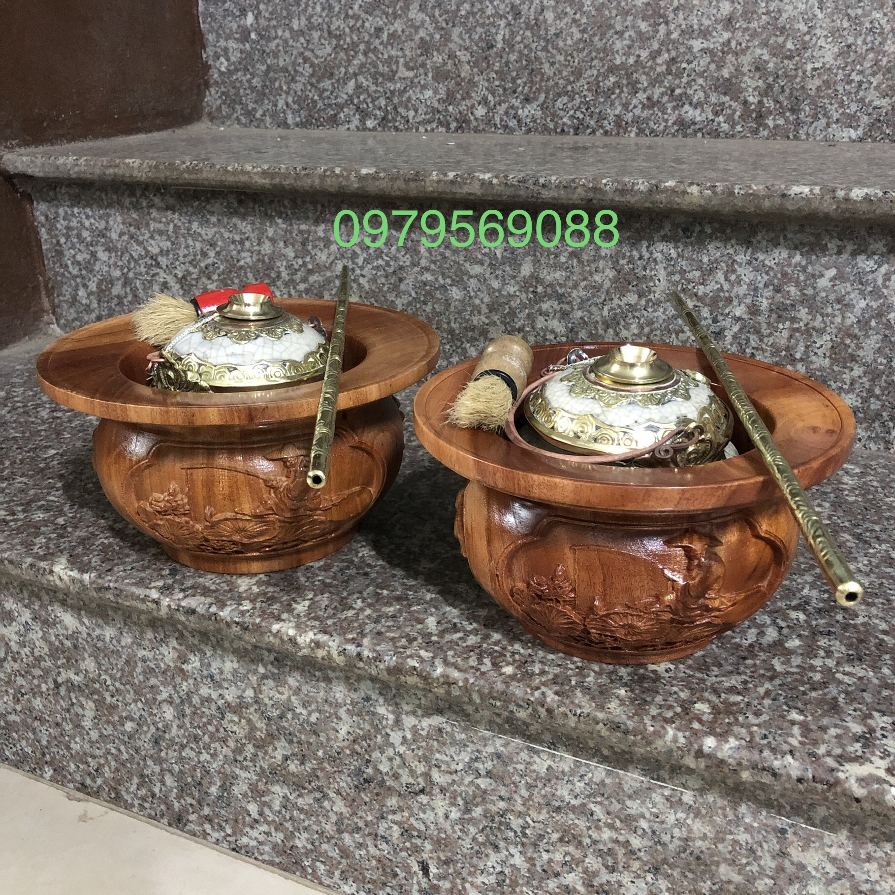 Đieu bát gỗ quả men rạn tặng kèm chổi quét
