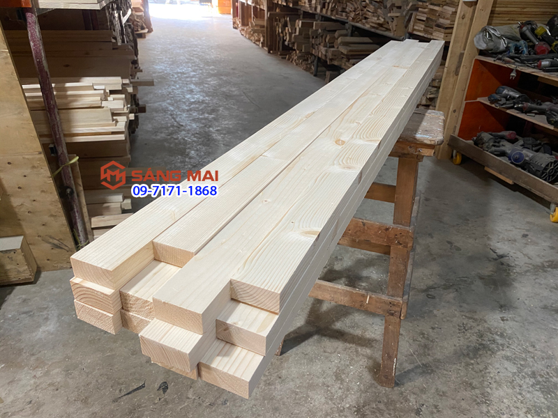 Thanh gỗ thông 3cm x 6cm x dài 150cm + láng mịn 4 mặt