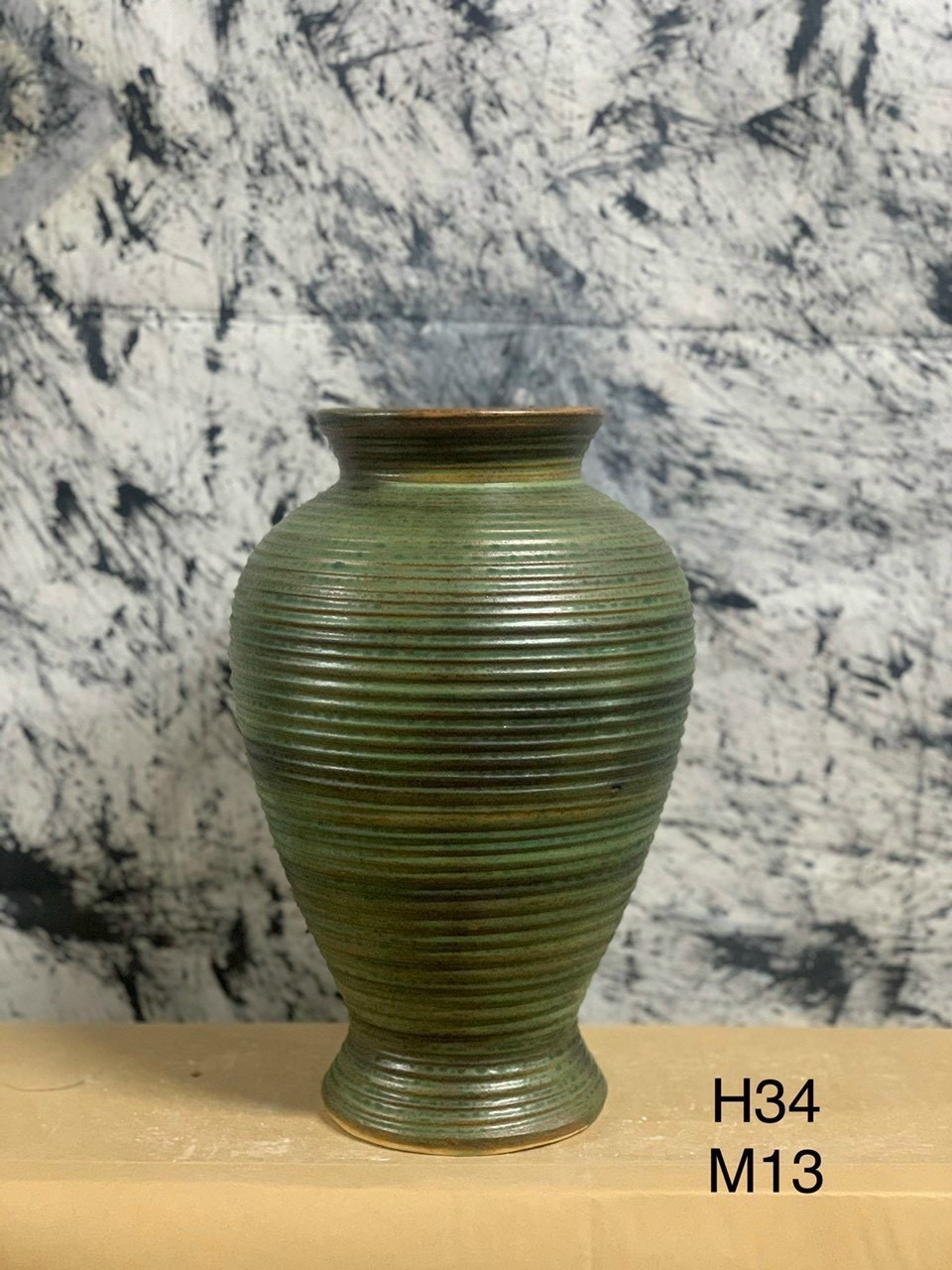 Lọ hoa đùi dế gốm sứ Bát Tràng cao 34cm