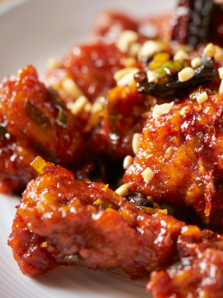 Sốt Gà Cay Yangnyeom Chicken Ebara 595G | Sốt chấm, ướp tiện lợi cay hít hà