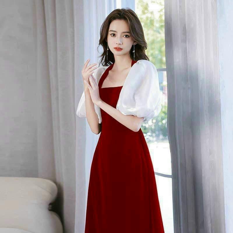 Đầm nhung đỏ xoè dài phối tay voan
