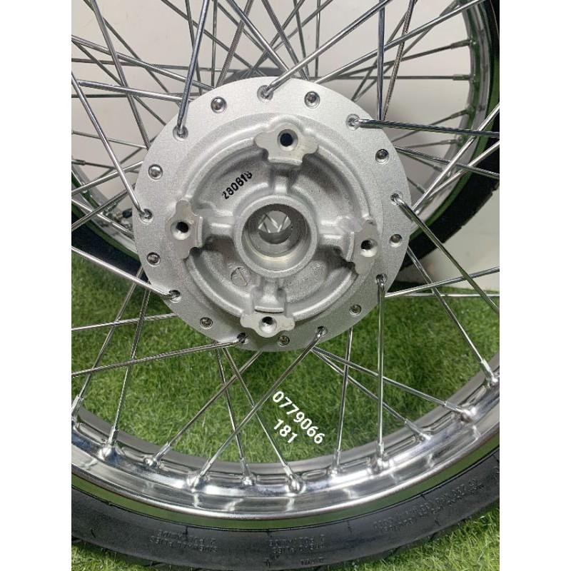 BÁNH CĂM CHO XE EXCITER 135 HOẶC EXCITER 150 NIỀNG UNIONVD ĐÙM SƠN BẠC VỎ RUỘT BLAZETECH THÁI KHÔNG CHẾ ĐÃ RÚT CĂM VÔ VỎ RUỘT