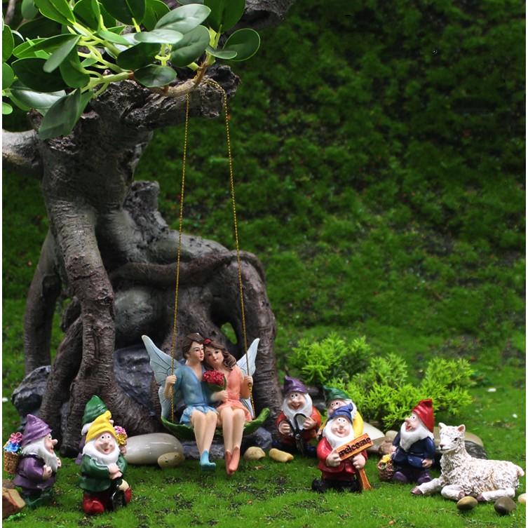 KHO-HN * Mô hình đôi tình nhân Elf ngồi xích đu lá cho các bạn trang trí tiểu cảnh, terrarium, DIY