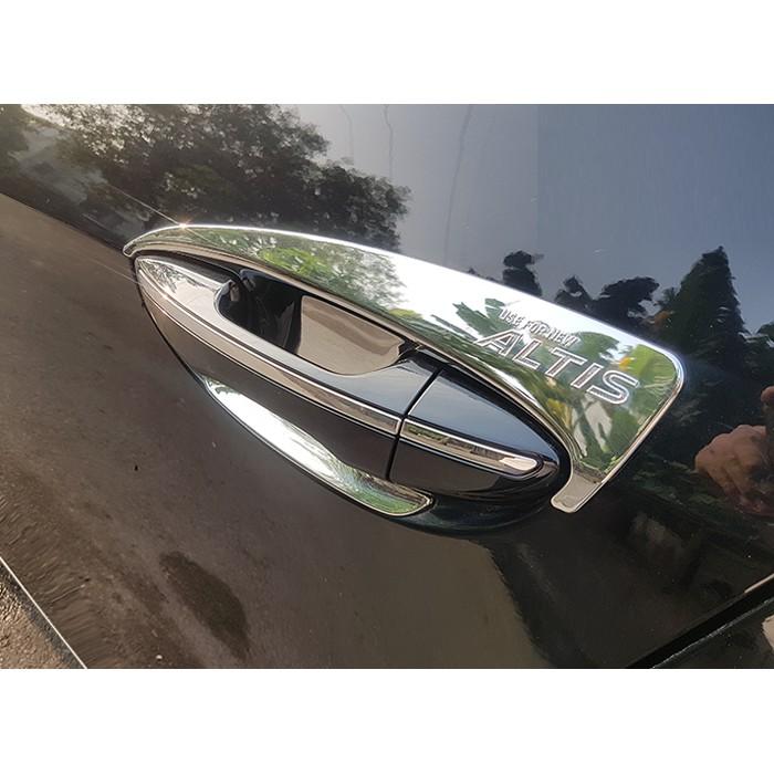 Bộ ốp tay nắm, ốp hõm cửa xe Toyota Altis 2016-2019