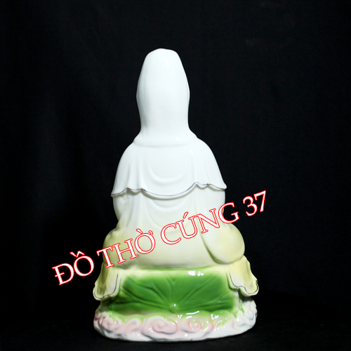 TƯỢNG QUAN ÂM MEN SỨ