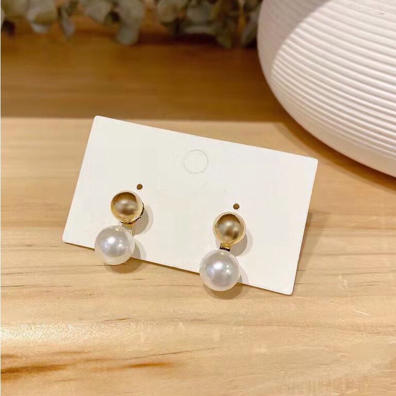Khuyên tai tai ngọc 2 màu sang trọng