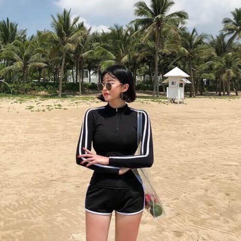 Bộ bơi 2 mảnh đen sọc trắng
