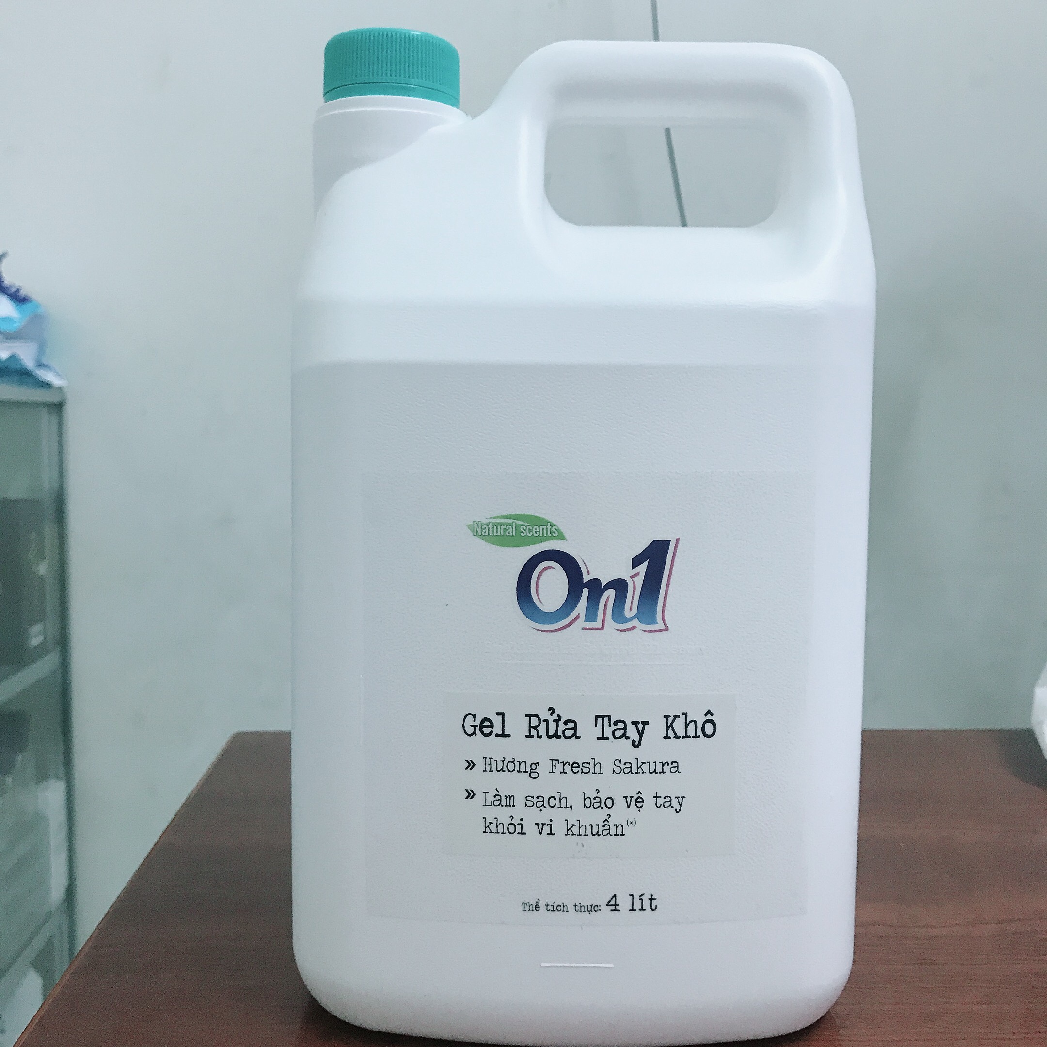 Combo 12 Lít [3 can, mỗi can 4 lít] GEL Rửa Tay Khô ON1 Hương FRESH SAKURA kèm phễu chia