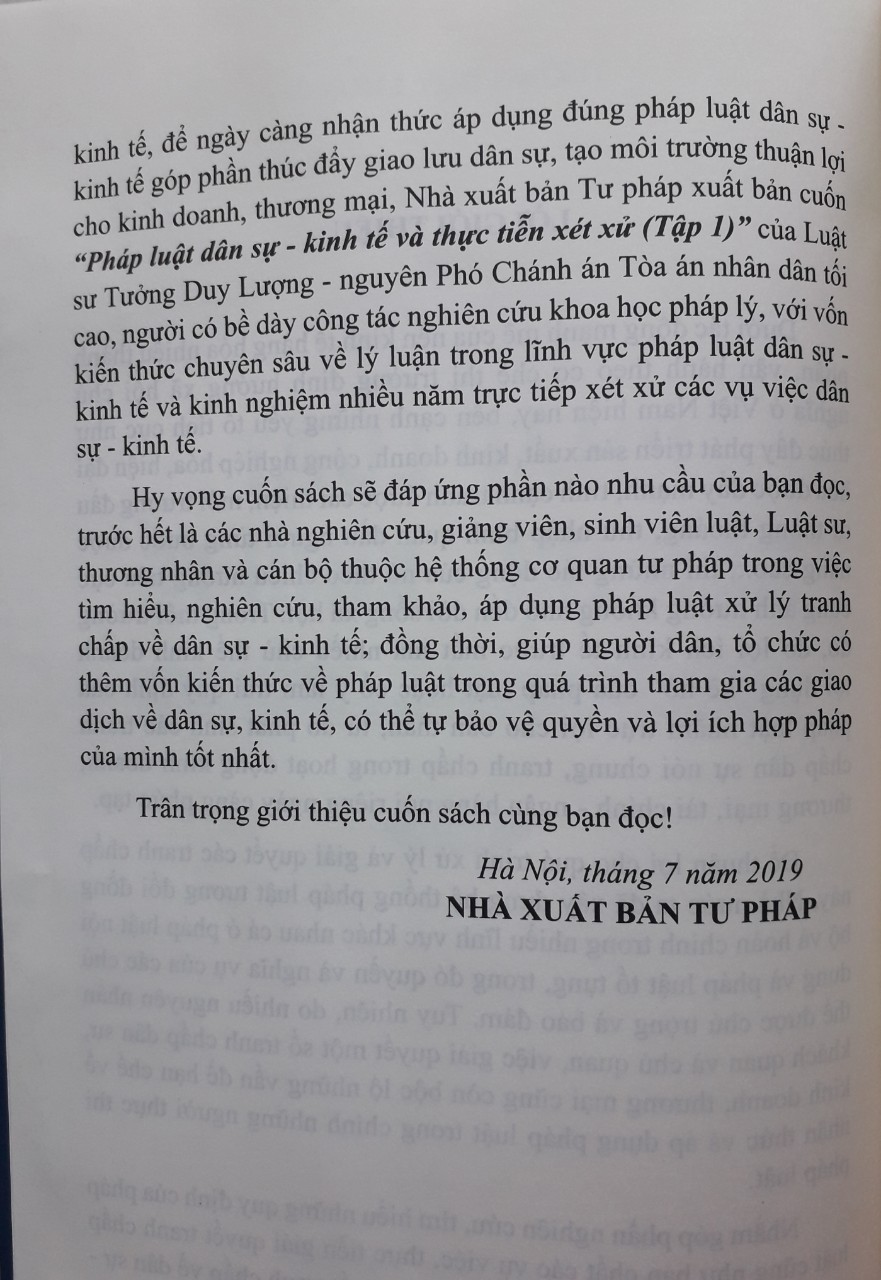 Pháp Luật Dân Sự kinh Tế Và Thực Tiễn Xét Xử ( Tập 1 )