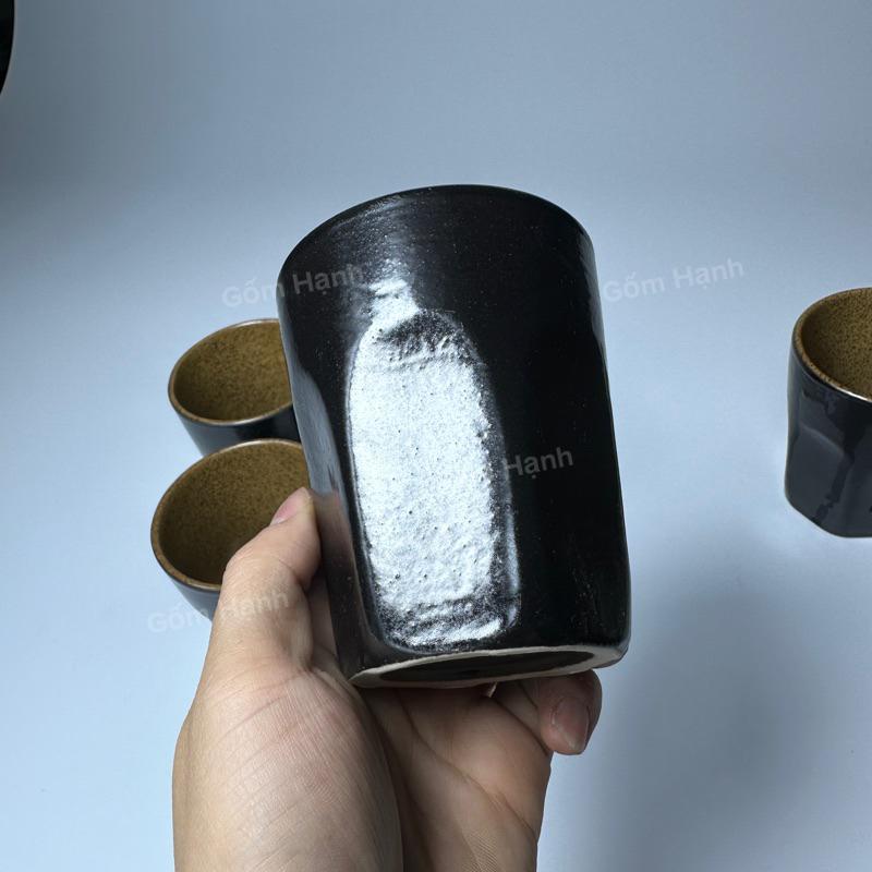 Cốc ly sứ dáng trụ cao 10cm dung tích 150ml chân cốc lục giác men 2 màu nâu đen.