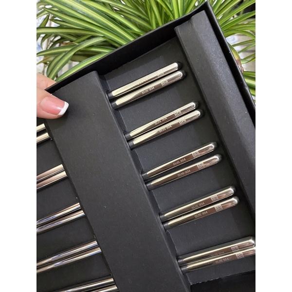 Hộp set 5 đôi đũa inox của Đức