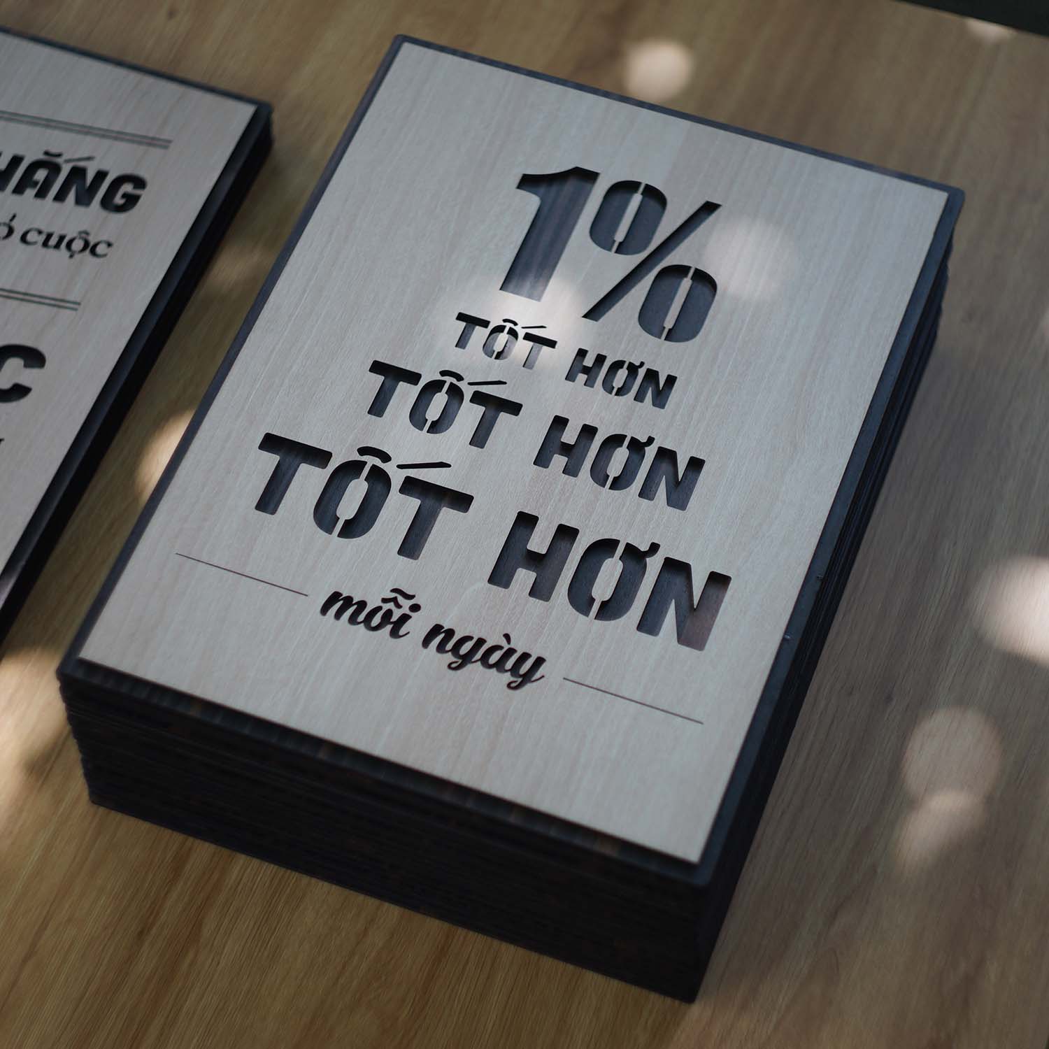 Tranh Slogan hay về kinh doanh TBIG083: 1% tốt hơn mỗi ngày