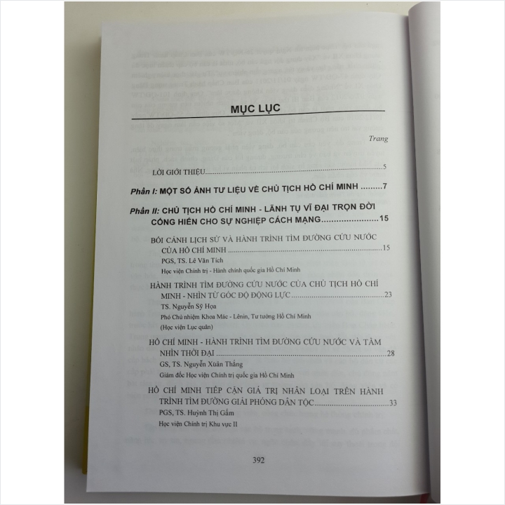 Sách Học Và Làm Theo Phong Cách Lãnh Đạo Gần Dân, Vì Dân Của Chủ Tịch Hồ Chí Minh - V1669P