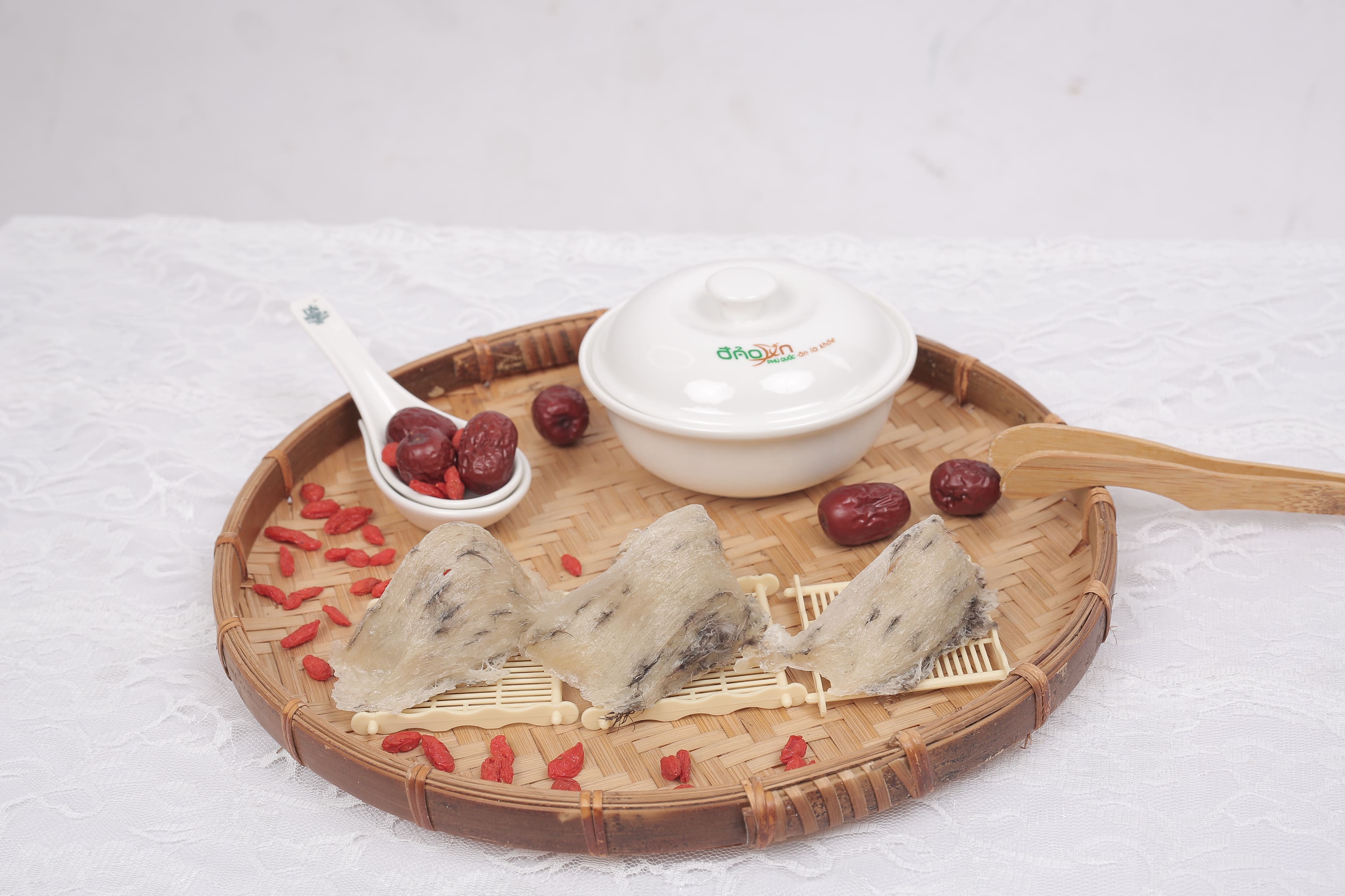Yến sào Đảo Yến Phú Quốc - Tổ yến Trắng thô nguyên chất/ ít lông - Tăng cường sức đề kháng - Bổ khí dưỡng nhan - Tăng cường sinh lực nam nữ