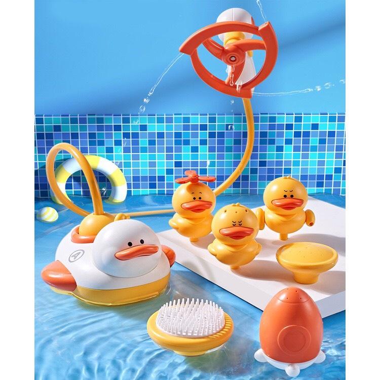 DUCK SHOWER ĐẠI CHIẾN BỂ BƠI ️ ĐỒ CHƠI NHÀ TẮM - VỊT VÀNG PHUN NƯỚC 5 CHẾ ĐỘ CỰC YÊU MẪU MỚI NHẤT 2022