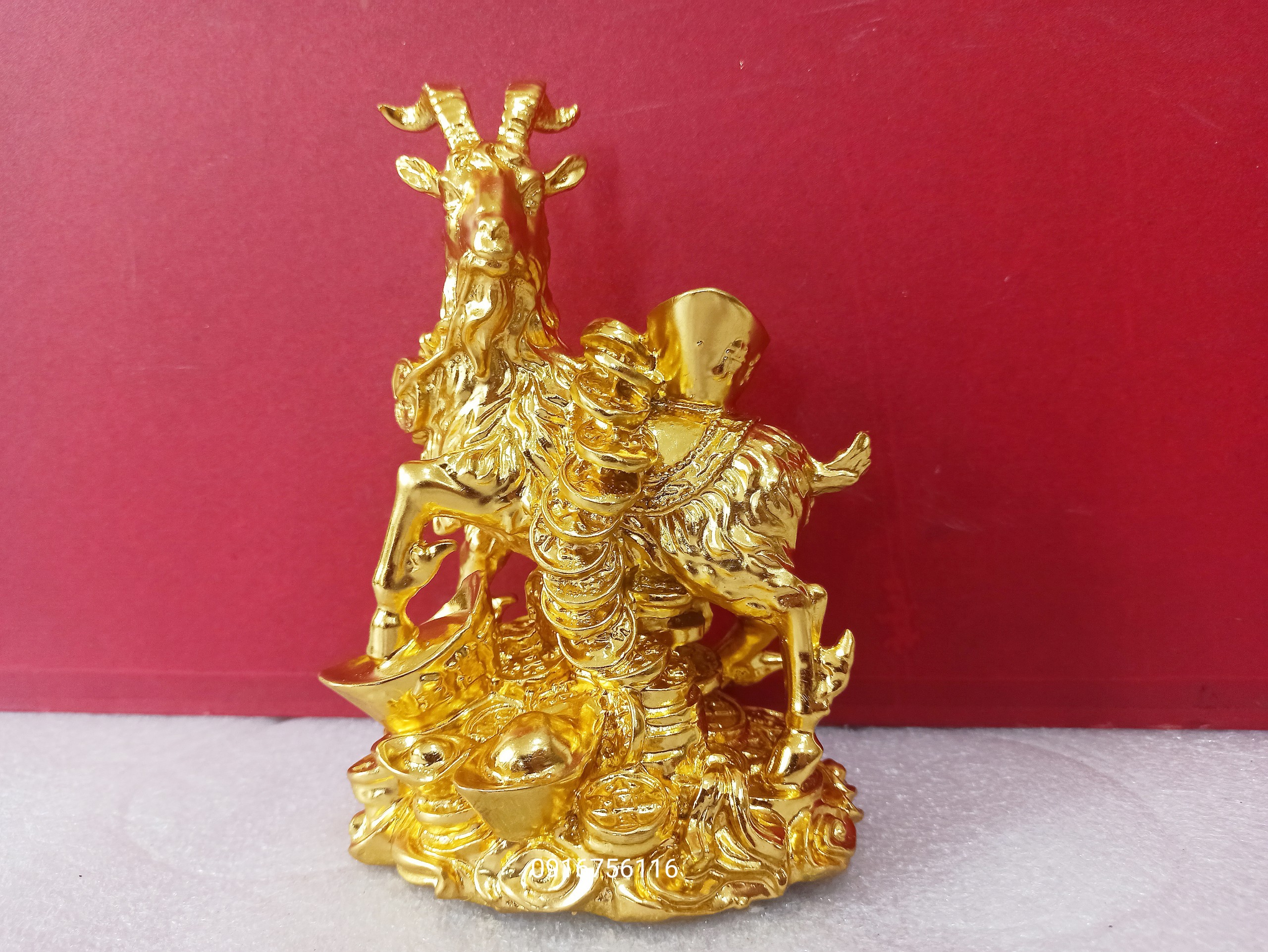 Tượng linh vật dê bằng đồng thau phong thủy dát vàng