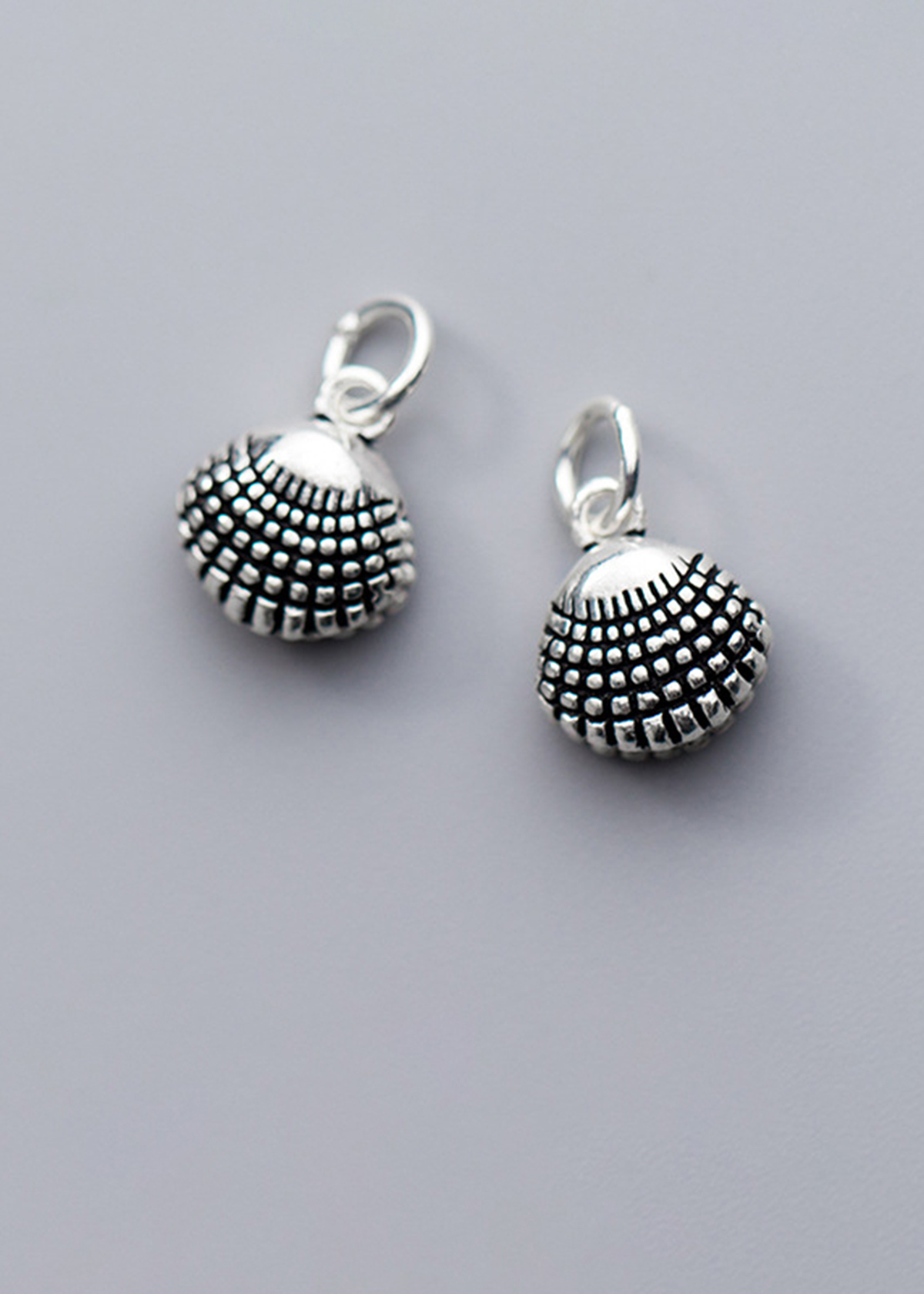 Hình ảnh Combo 2 cái charm bạc hình sò huyết treo - Ngọc Quý Gemstones