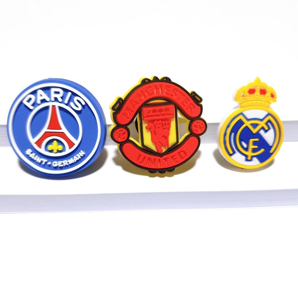 Sticker trang trí dép 2D PVC mẫu Câu lạc bộ Bóng đá gắn sục