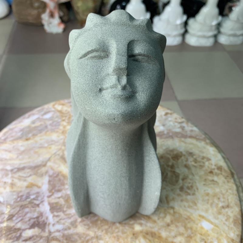 Tượng Nghệ Thuật “Cô Gái” đá Sa Thạch - cao 20.5cm