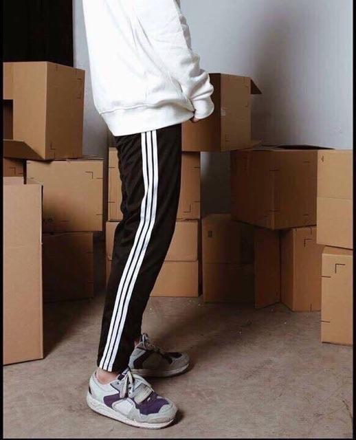 Quần jogger nam 3 sọc không bo chân