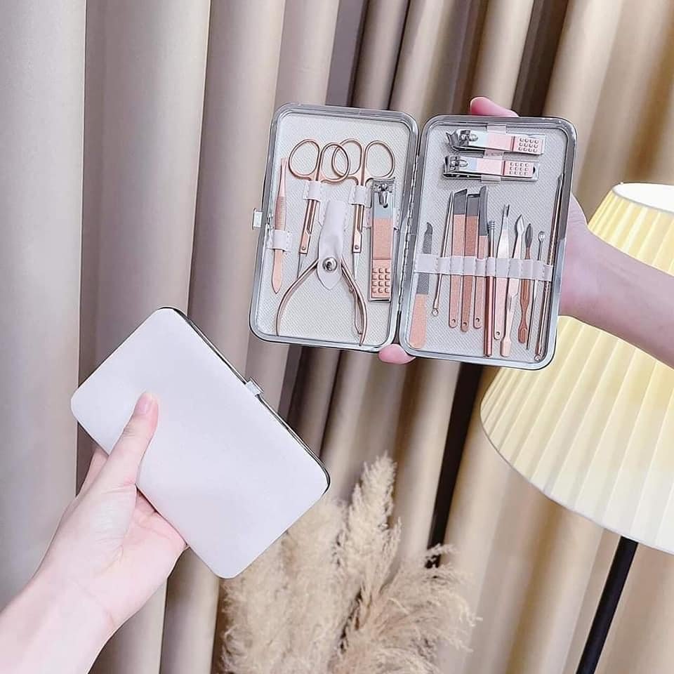 DỤNG CỤ LÀM NAIL - BỘ CẮT TỈA MÓNG TAY, CHÂN 18 MÓN GỒM BẤM MÓNG, KÌM CẮT, KÉO, NHÍP, NGOÁY TAI,... BẰNG THÉP KHÔNG GỈ