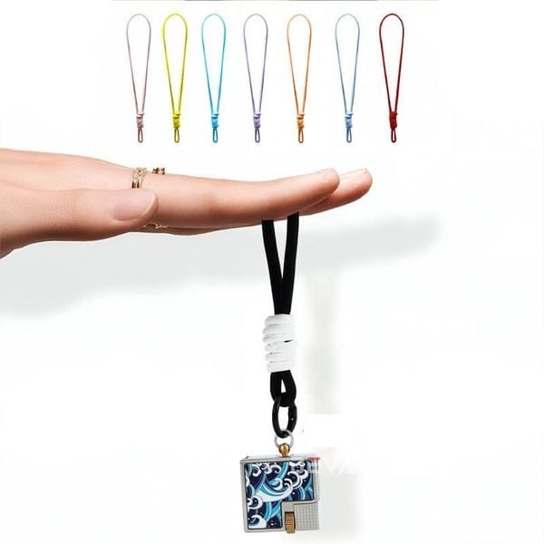 Vỏ hộp quẹt xăng đá CF-720 có móc treo chìa khóa (Giao ngẫu nhiên)