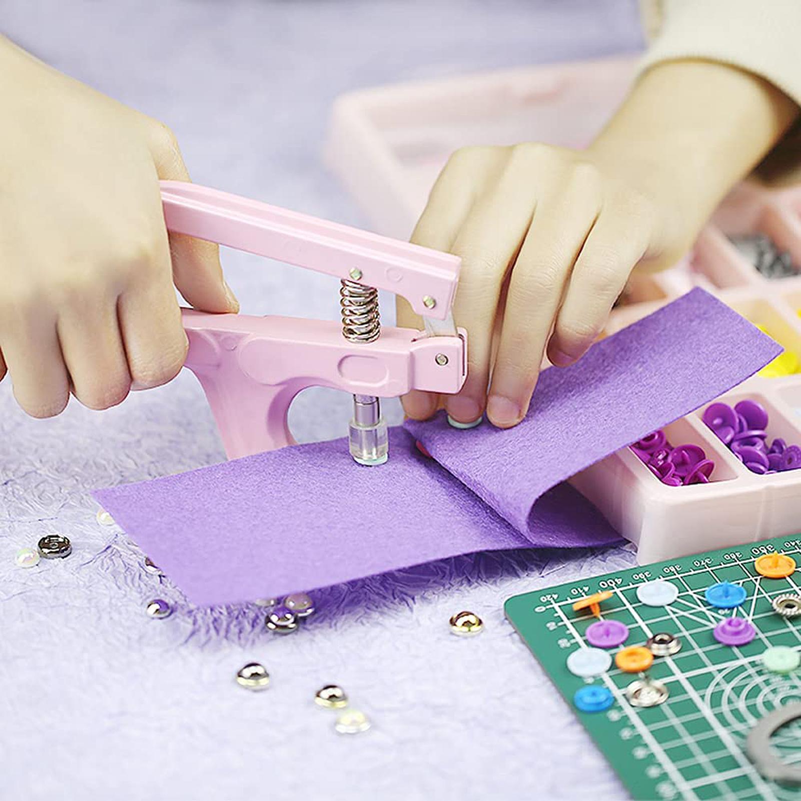 Plastic and Metal Snap Buttons with Snaps Pliers Set,300 Sets Plastic and Metal Snap Buttons for Sewing and Crafting