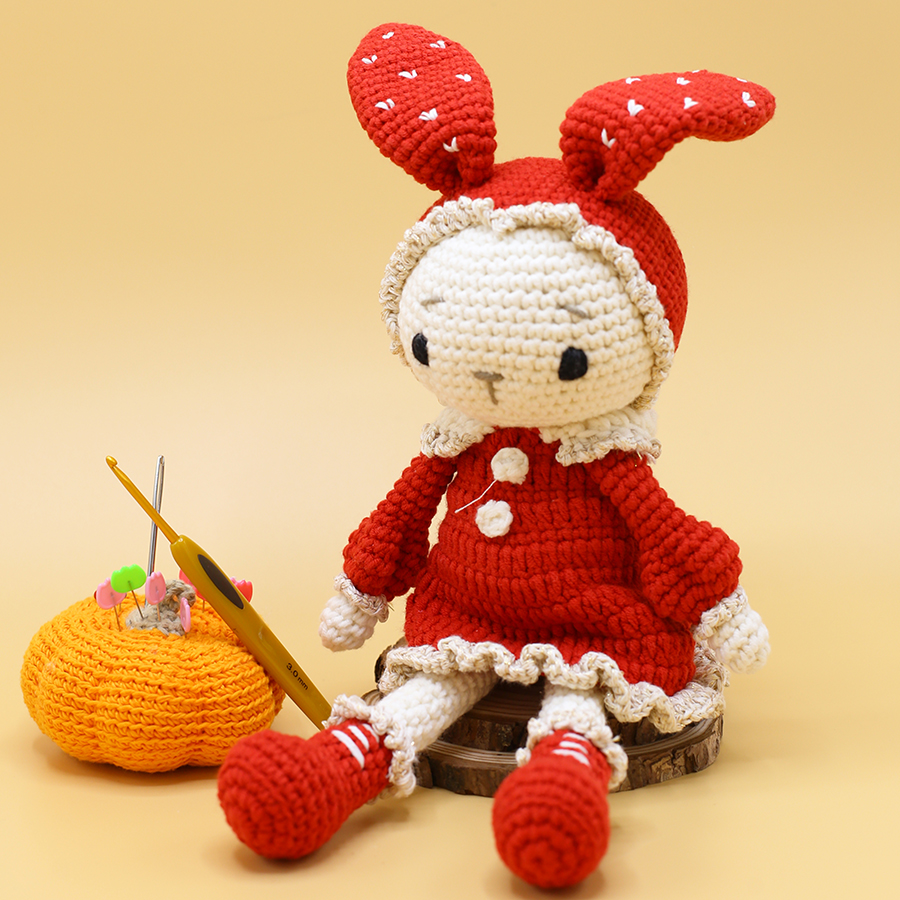 Gấu bông móc len Amigurumi cao cấp - Thỏ khúc cây Girl đỏ - SP000370