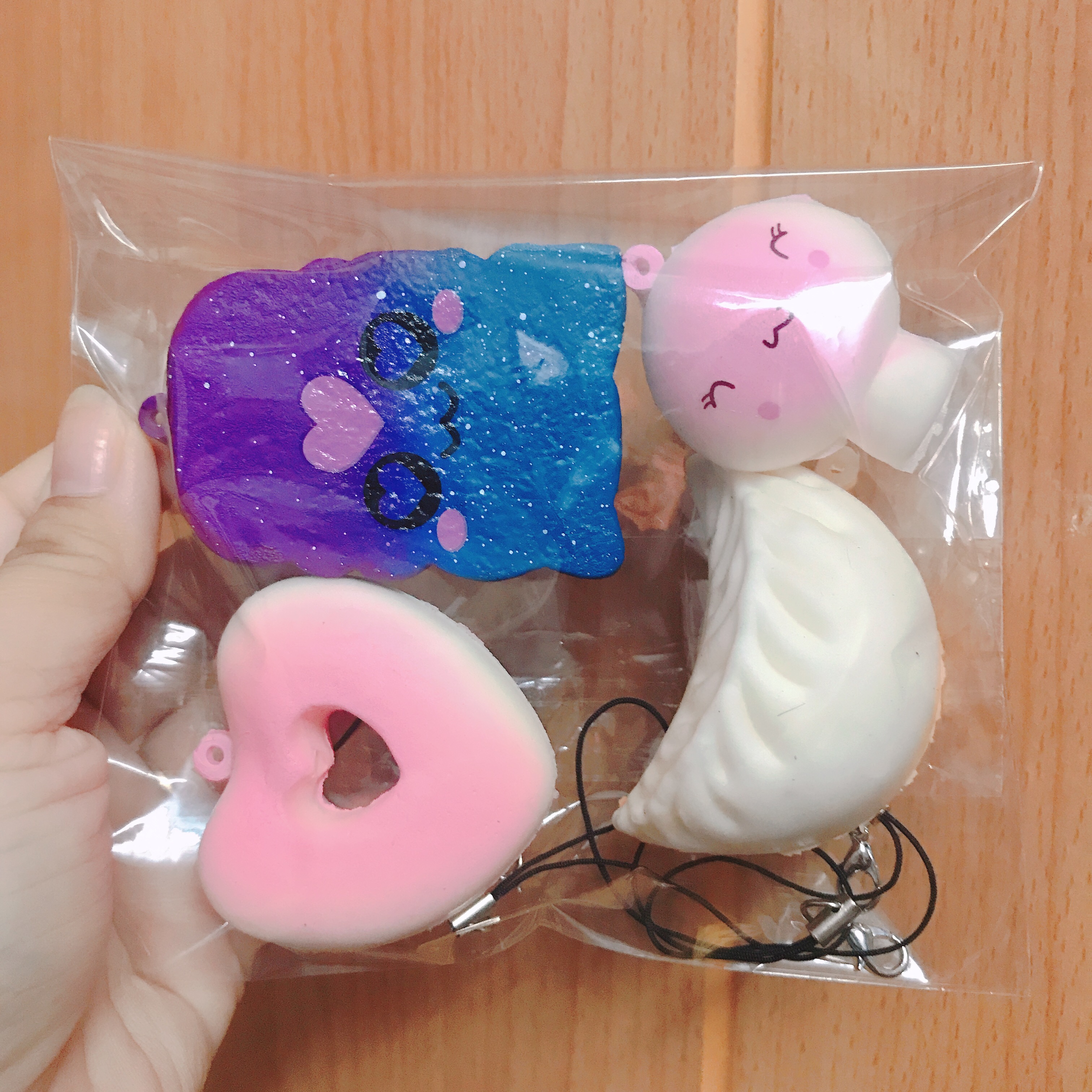 Combo 4 móc khóa squishy mini - Giao mẫu ngẫu nhiên