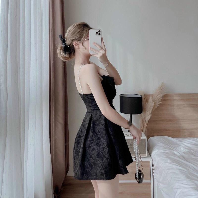 ĐẦM XẾP LY CÚP NGỰC PHỐI VOAN KIẾNG KẾT HỢP VAI CƯỜM