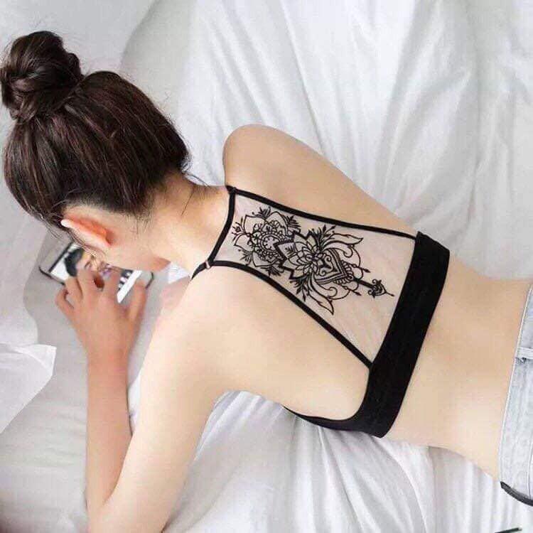 Bra có ren sau lưng quyến rũ