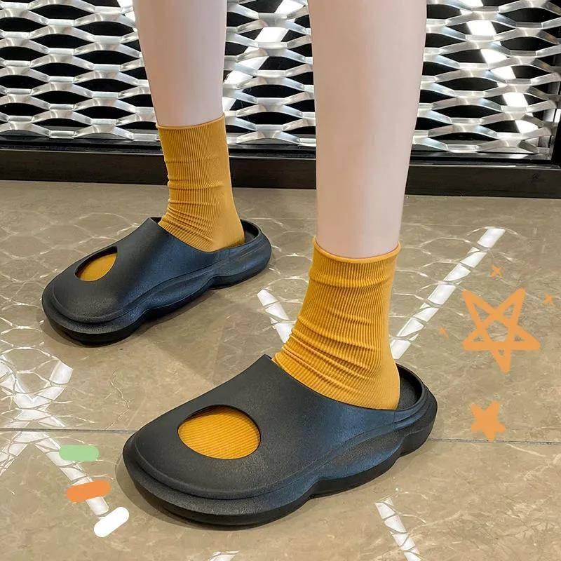 Dép Sandal Có Lỗ Thoáng Khí Đế Cao Dày Dặn Thời Trang Mùa Hè Dành Cho Nữ