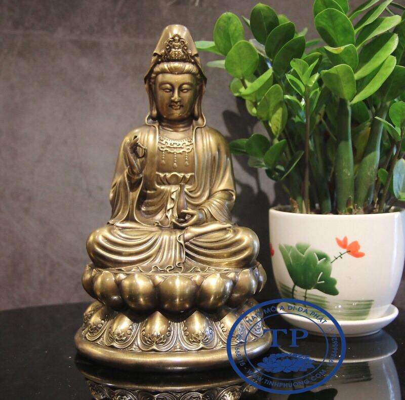TƯỢNG THỜ PHẬT BÀ QUAN ÂM BỒ TÁT NGỒI ĐÀI SEN,  ĐỒNG HUN MÀU CAO 30CM BH1046