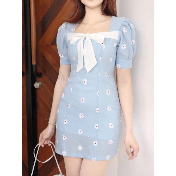 Đầm thiết kế WONDERHOUSE cổ vuông phối nơ trắng tơ xước in hoa công sở, dạo phố nữ tính - Anie dress