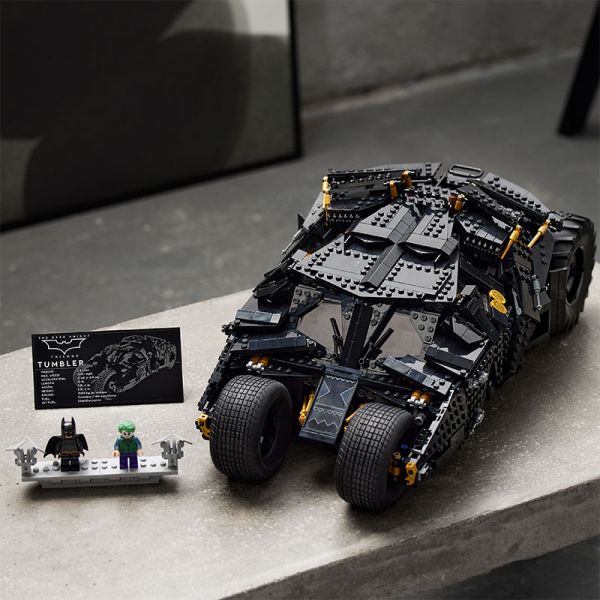 BỘ LẮP RÁP LEGO ADULTS 76240 SIÊU XE CHIẾN ĐẤU BATMOBILE TUMBLER