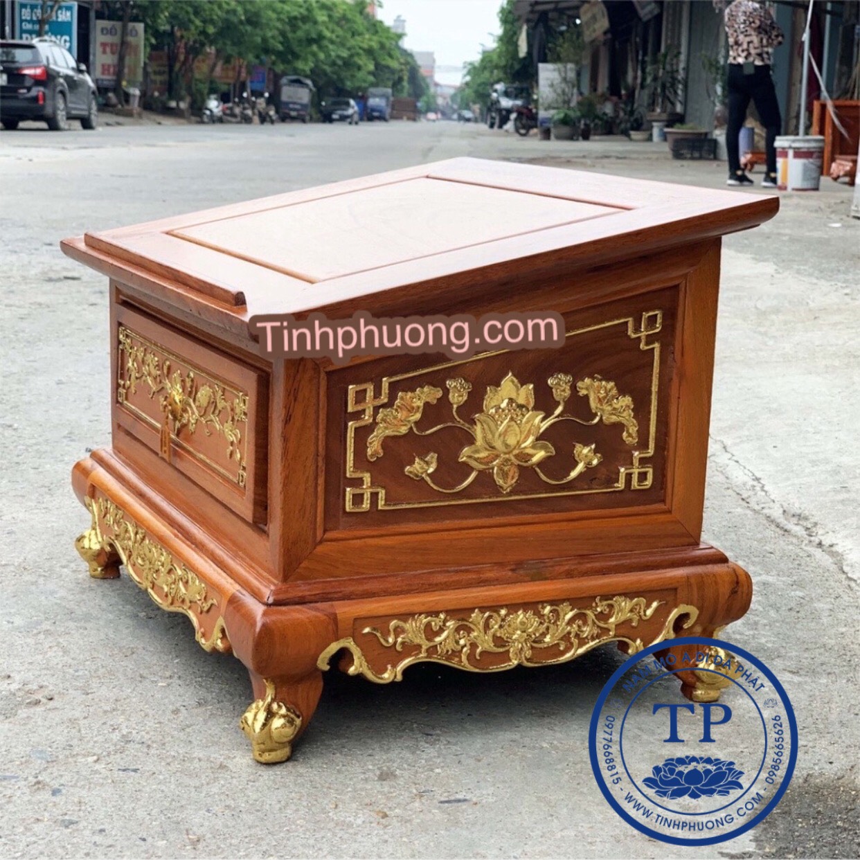 KỆ ĐỌC KINH GỖ HƯƠNG CÓ NGĂN KÉO TRIỆN HOA SEN THÉP VÀNG TRANG TRỌNG TINH TẾ KH63384