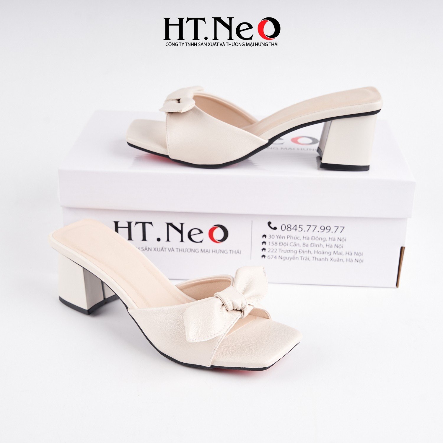 Sandal nữ quai da gắn nơ điệu đà nữ tính, thiết kế độc đáo, mới lạ trẻ trung kết hợp với gót trụ 5p đi êm chân, thoải mái SDN187