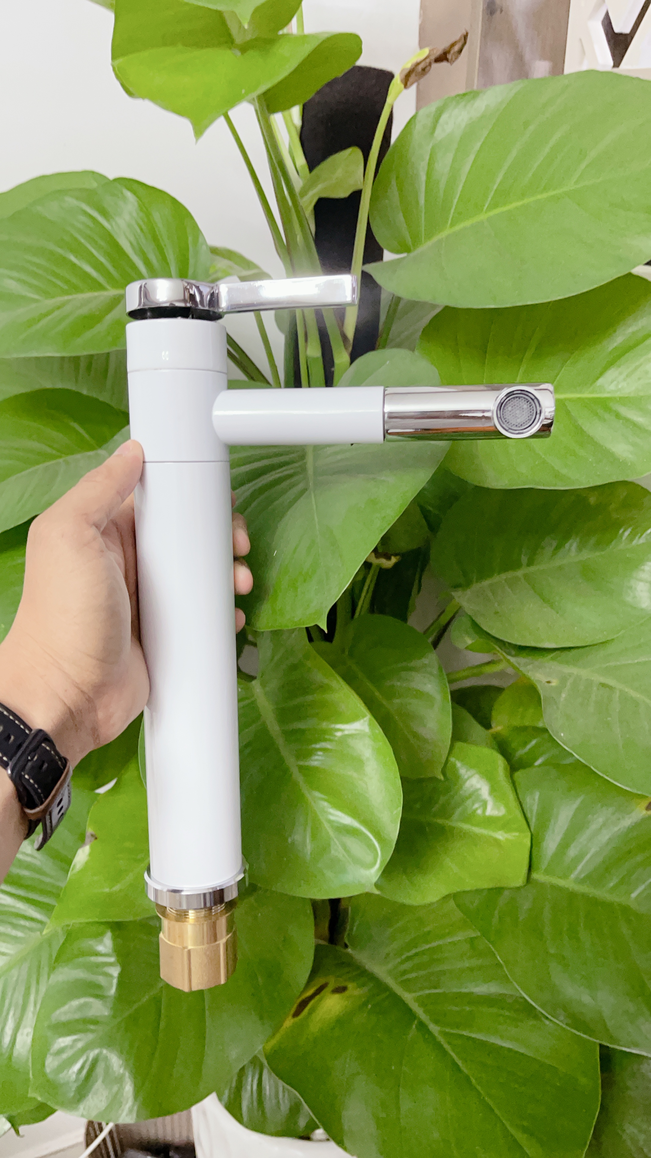 Vòi Lavabo nóng lạnh tĩnh điện trắng 30cm cao cấp
