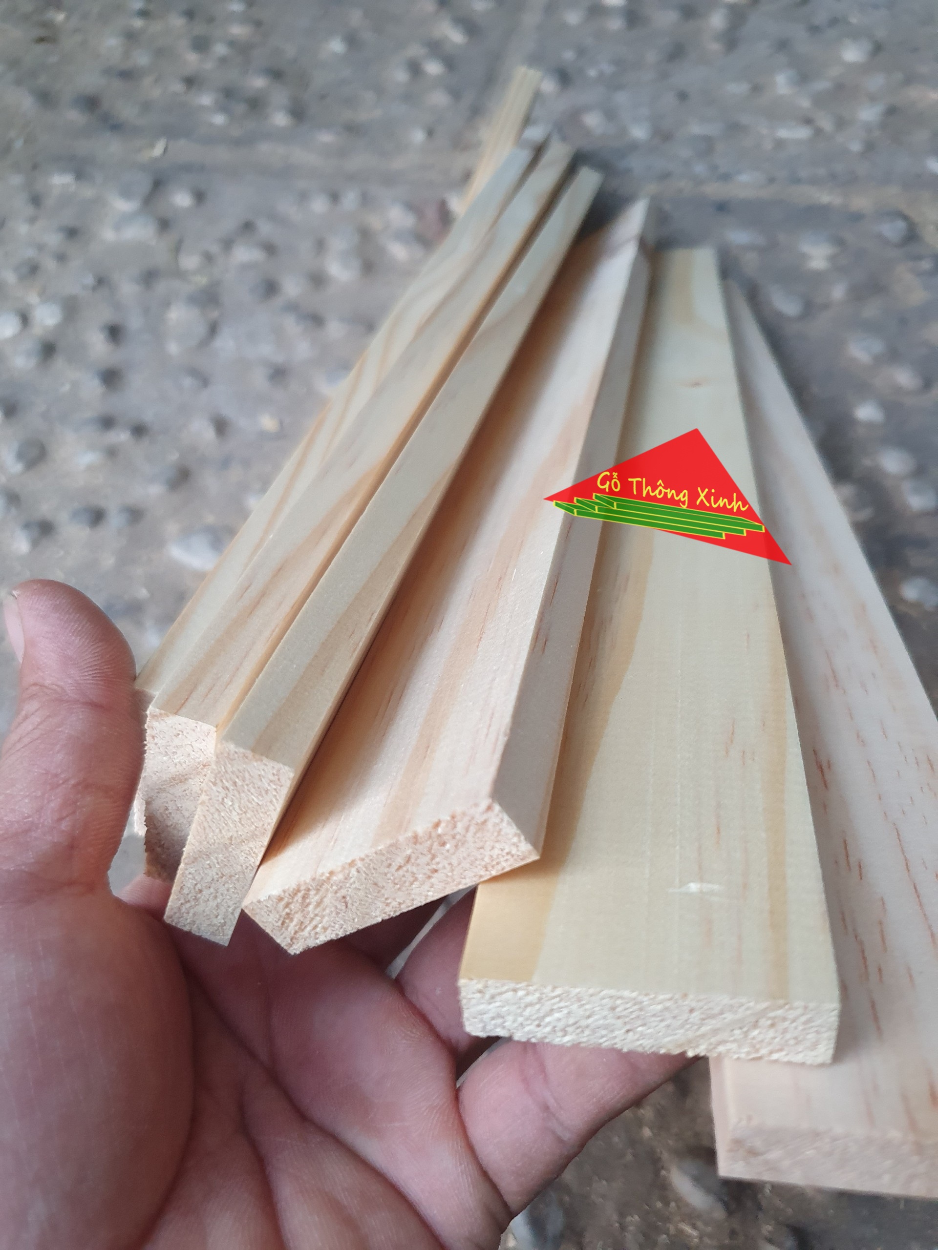 Thanh gỗ thông dài 50cm,rộng 4cm,dày 1cm dùng làm nẹp chỉ,khung viền,đóng vật dụng,trang trí nhà cửa,DIY