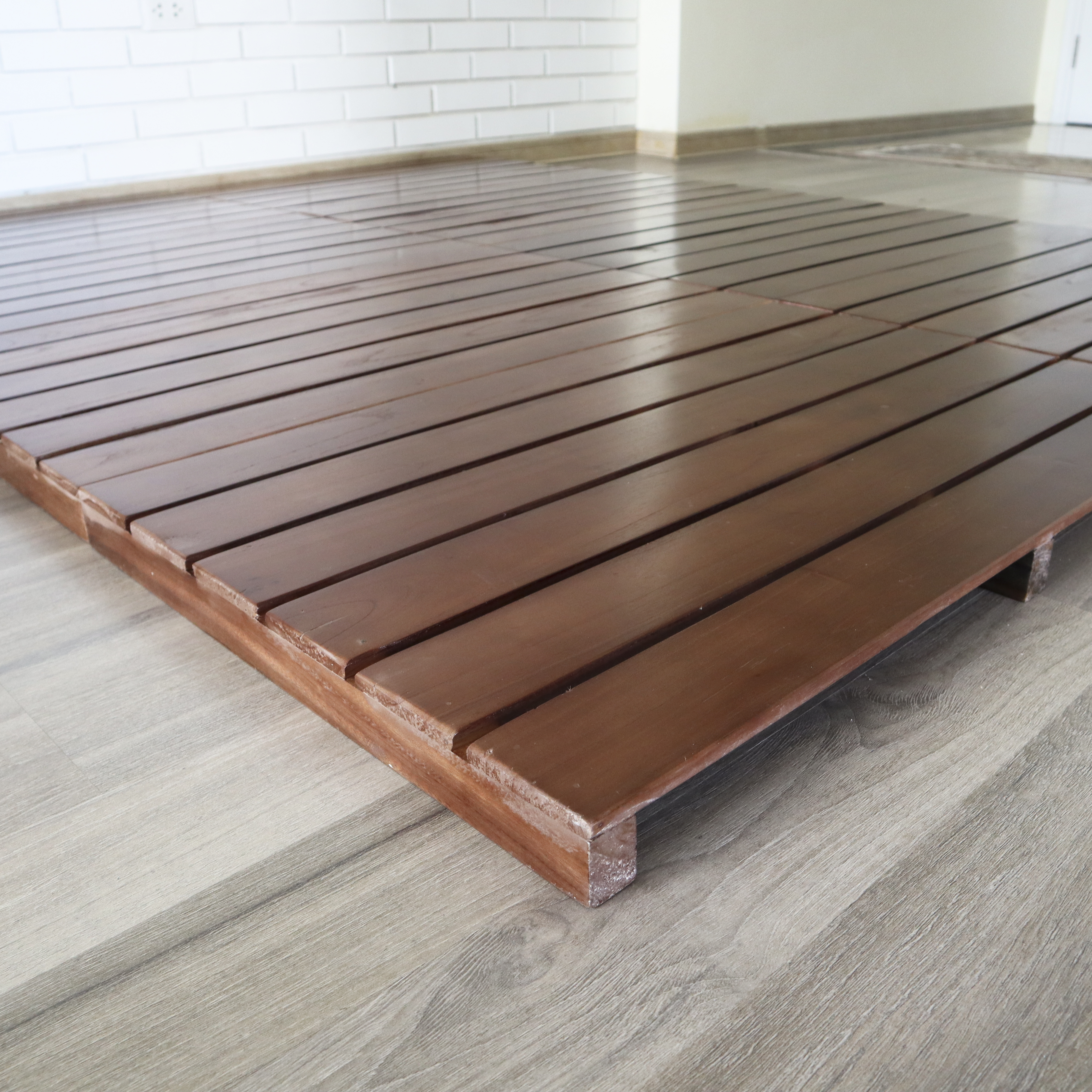 Giường pallet lắp ghép PL120 kích thước 1m2x2m