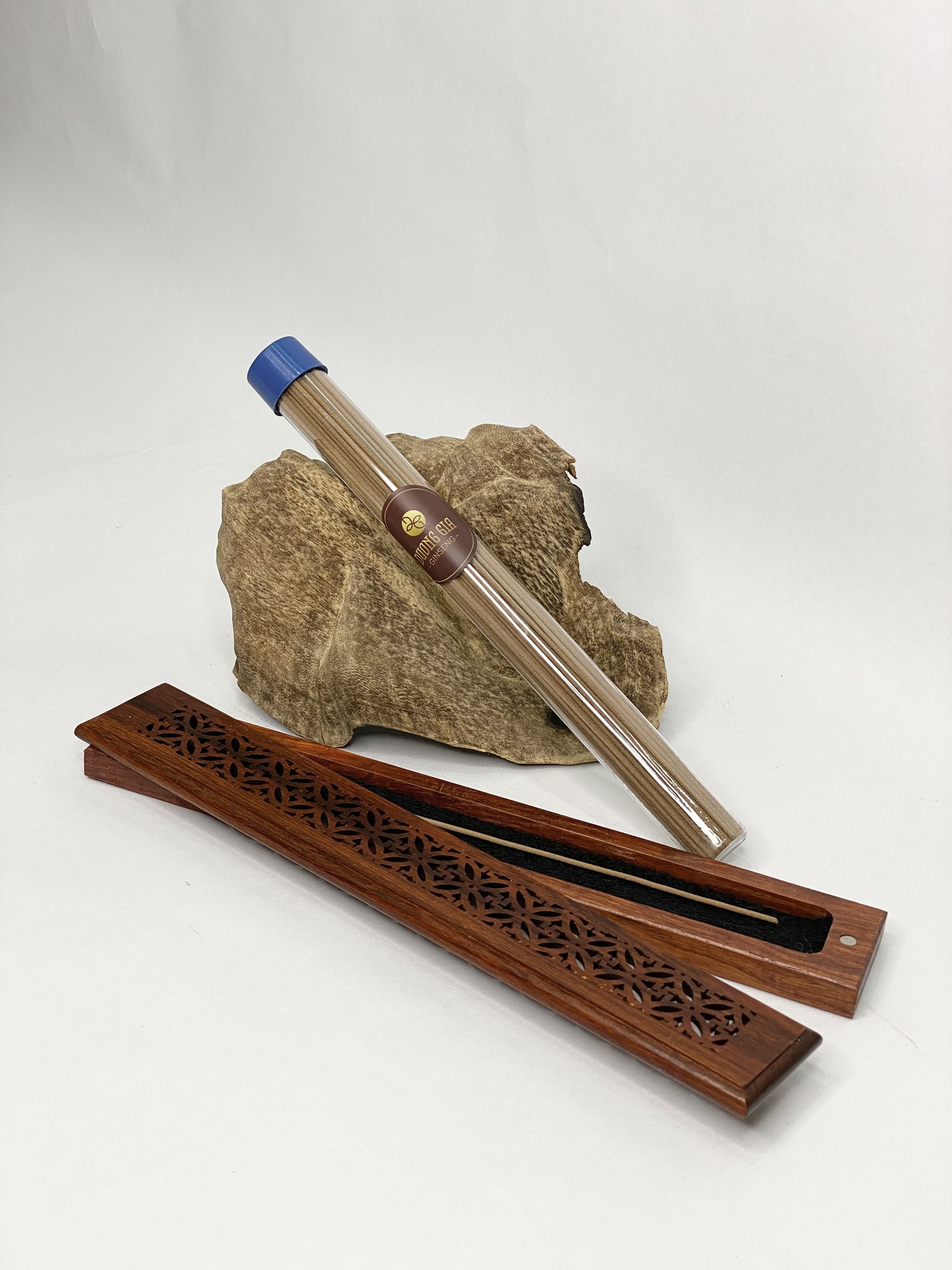 Nhang Không Tăm Sạch Nguyên Chất 100% Dương Gia 21cm 68 nén hộp nhựa