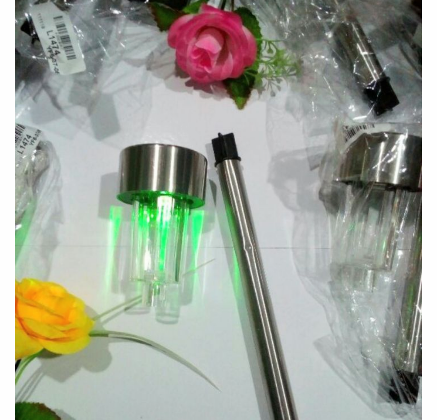 1 ĐÈN TRANG TRÍ NHẤP NHÁY NHIỀU MÀU SỬ DỤNG ĐIỆN NĂNG LƯỢNG MẶT CỰC ĐẸP