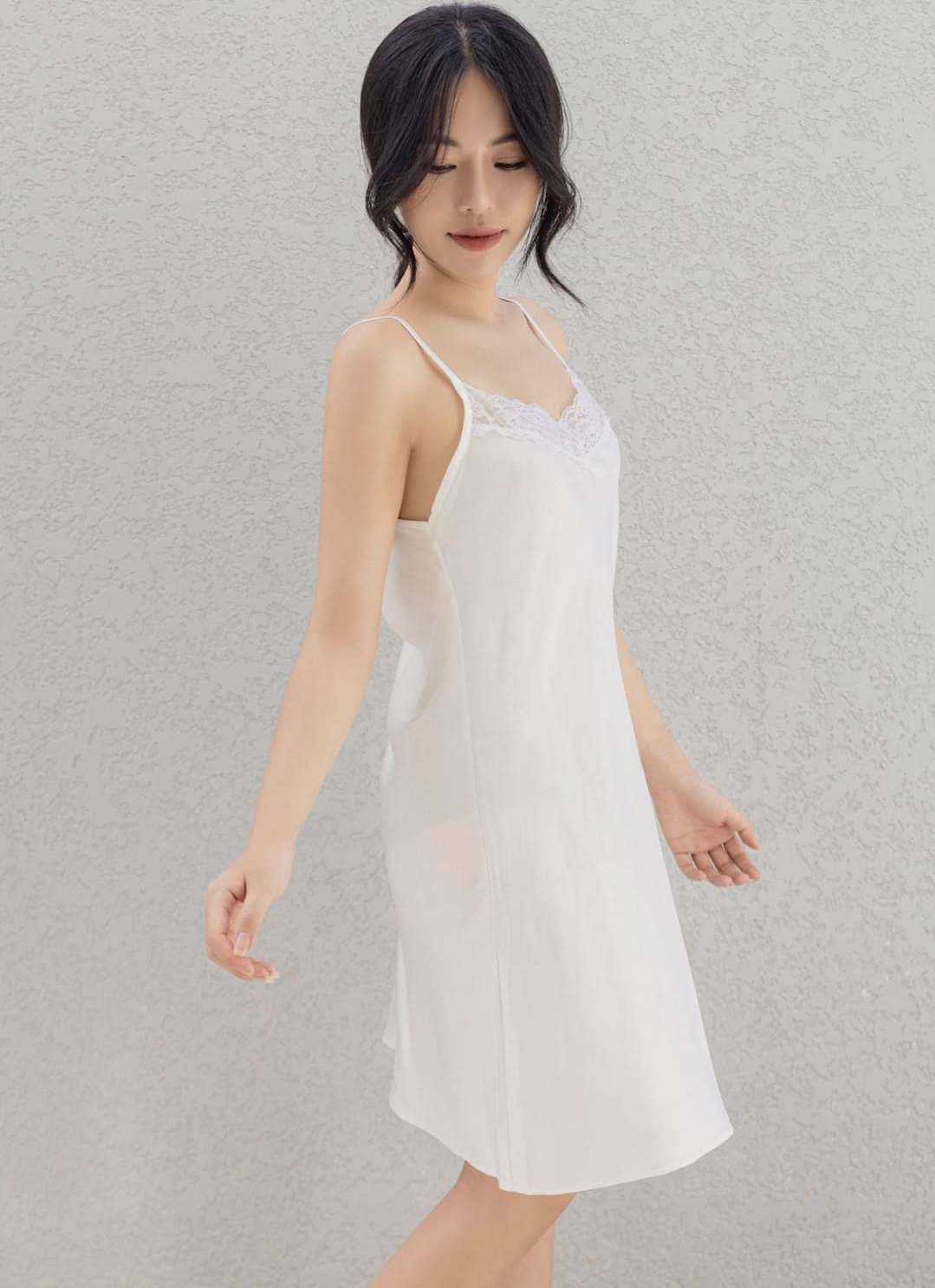 Sét Áo Choàng Ngủ Lụa Cao Cấp Và Váy ngủ lụa cao cấp, váy ngủ nữ, váy ngủ 2 dây, váy ngủ gợi cảm, váy ngủ sexy, đầm ngủ lụa mặc nhà 2 Ladali dây trơn