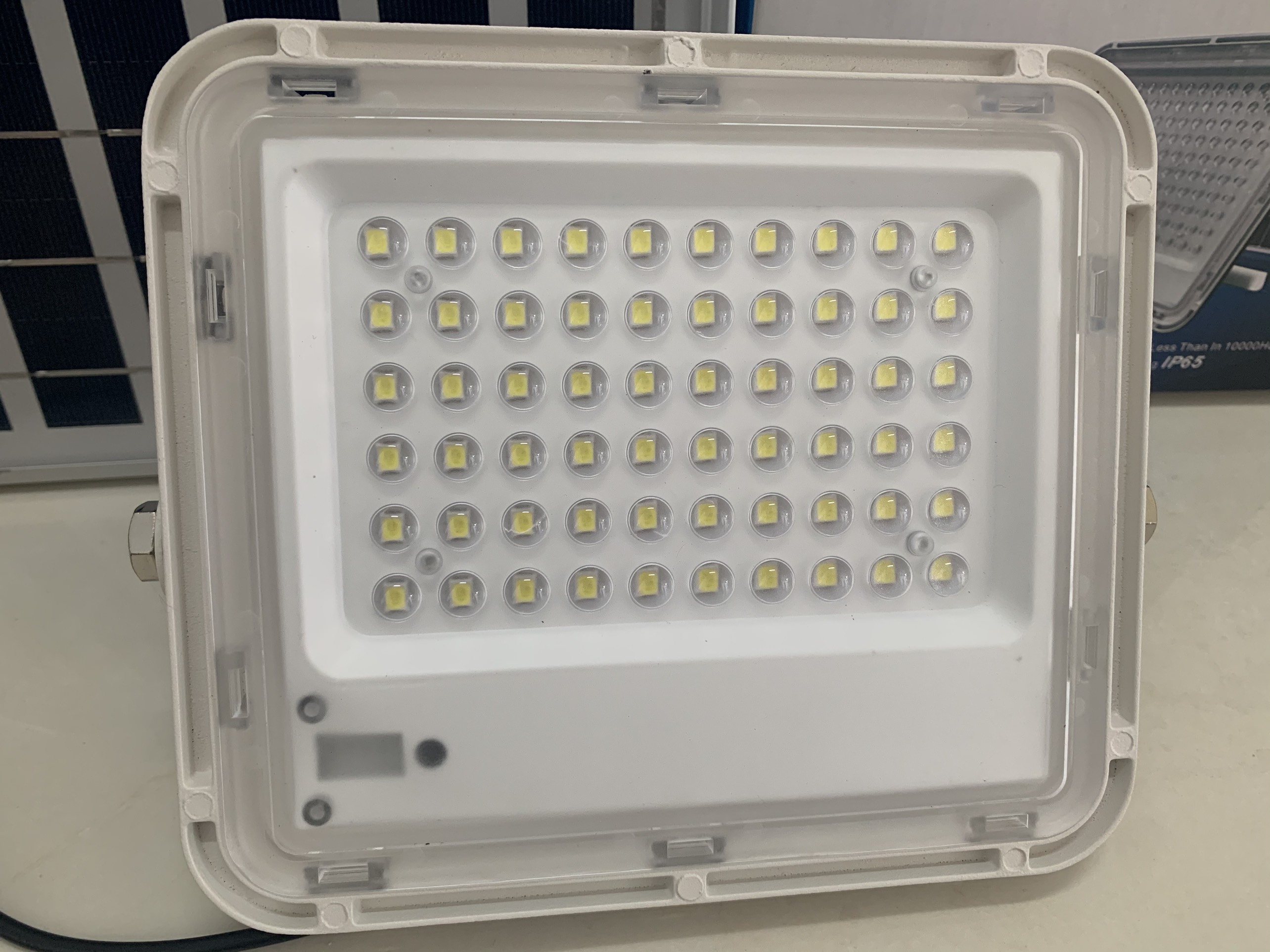 Đèn Pha Năng Lượng Mặt Trời , Chống Chói Công Suất 120W