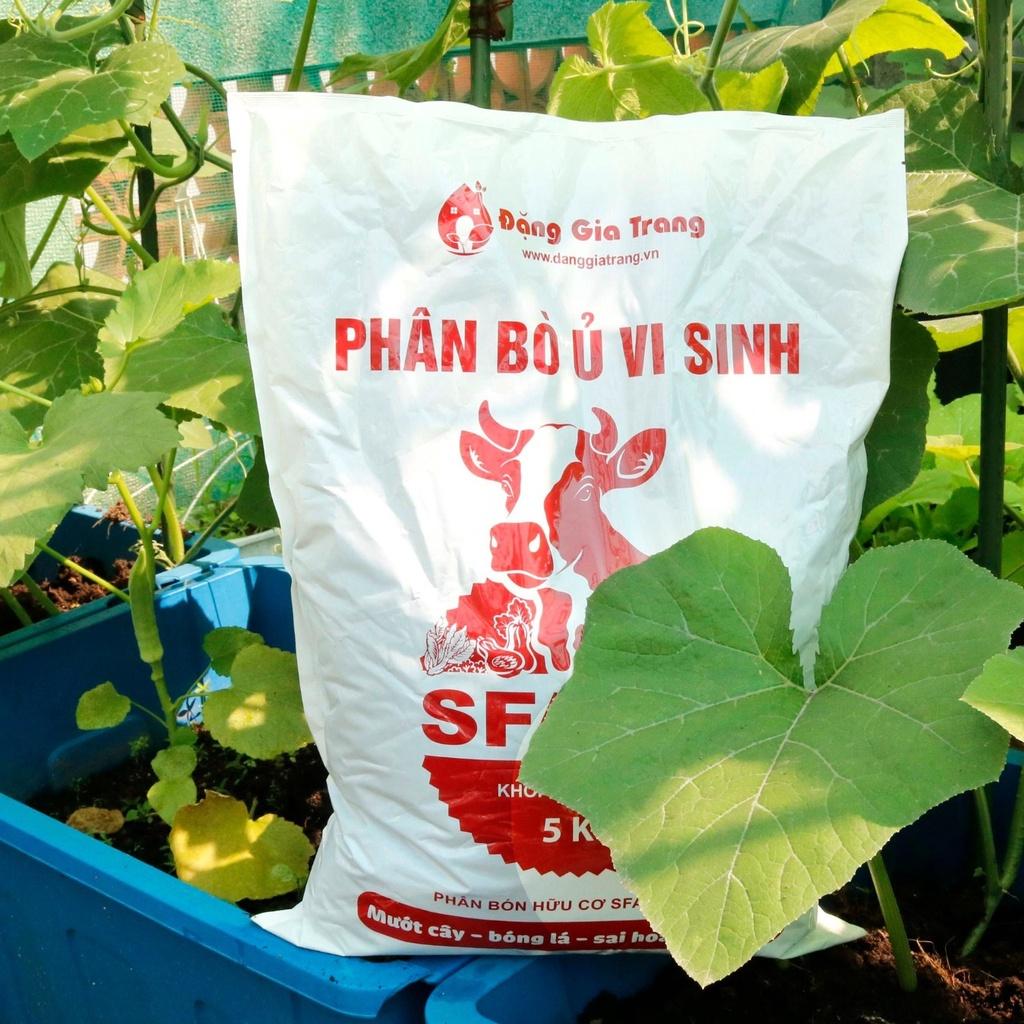 Phân bò hữu cơ vi sinh SFARM đã qua xử lí - túi 5kg