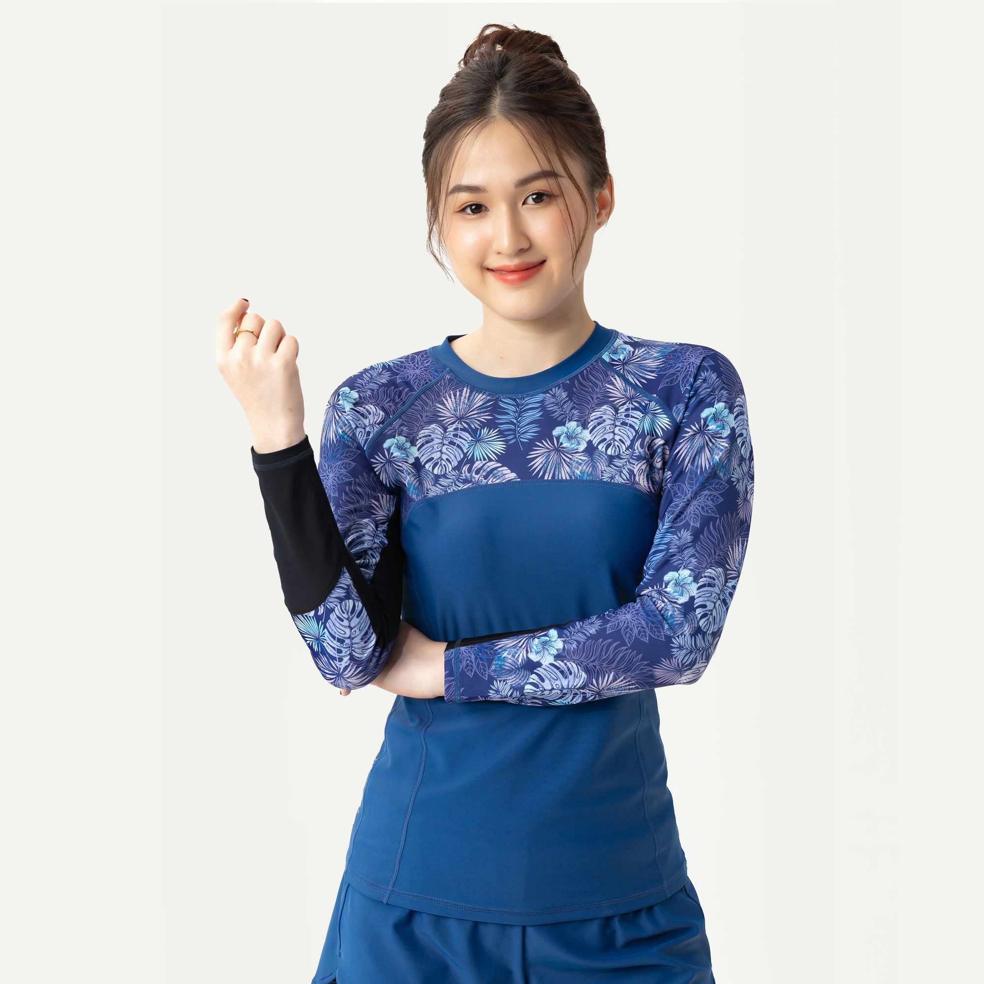 Áo bơi nữ tay dài Harmony Black SOBIE